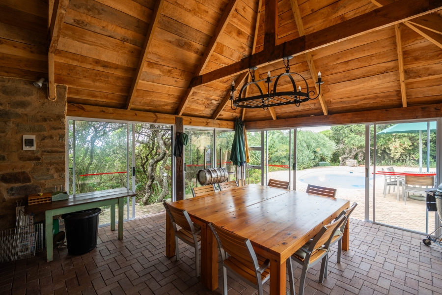 7 Bedroom Property for Sale in West Beach Eastern Cape